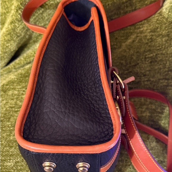 Dooney and Bourke R207 Lockhart Shopper - Picture 4 of 13